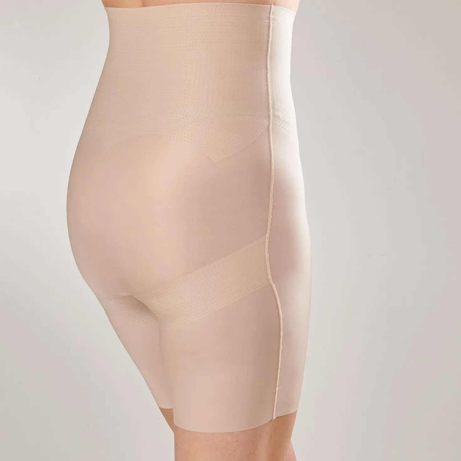 High-Waist-Panty mit Kühleffekt beige