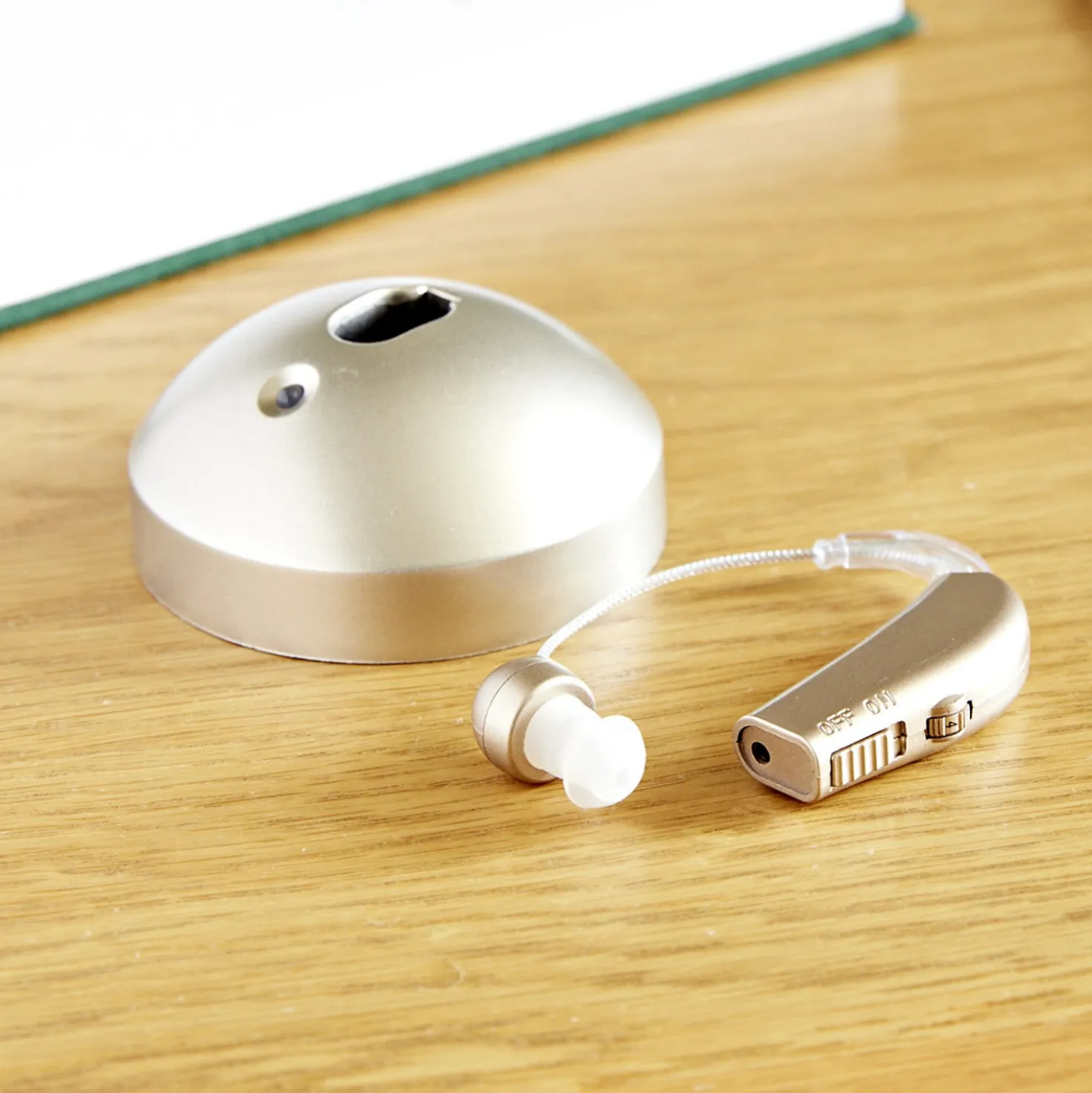 Hörhilfe Außenohr mit USB