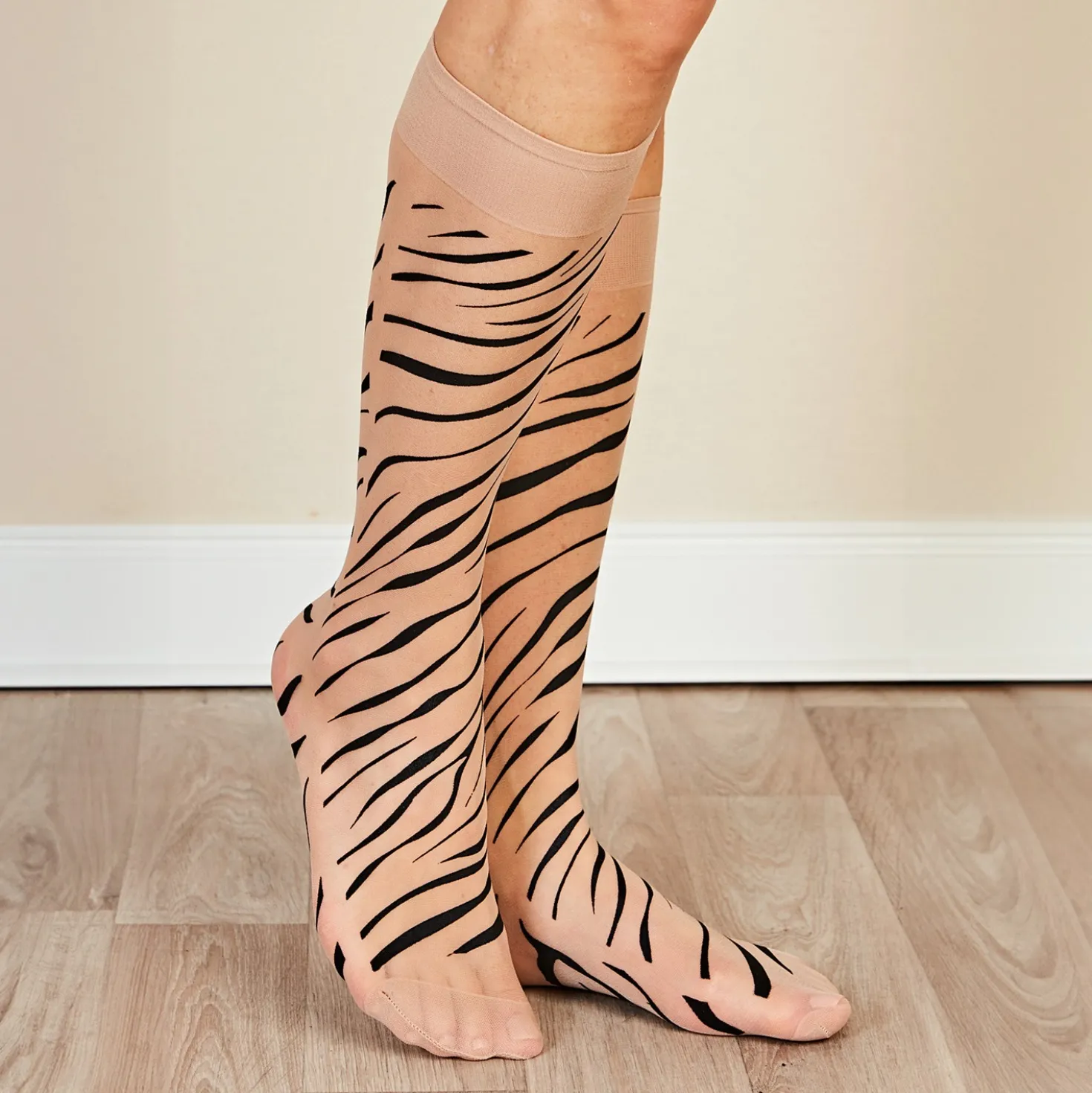 Nylon-Kniestrümpfe Leo/Zebra-Design 4er-Set
