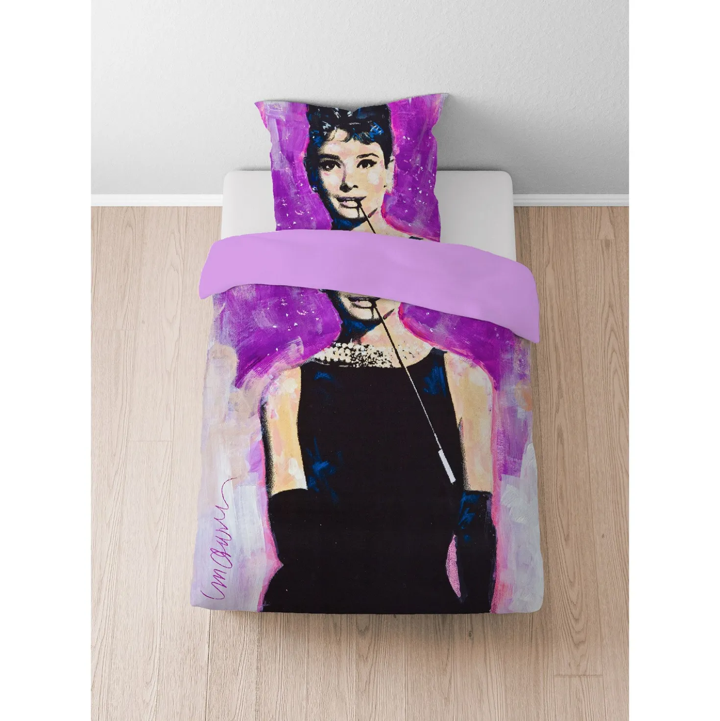 SID MAURER Mikrofaser Bettwäsche Audrey Hepburn viola, 1x 135x200 cm + 1x 80x80 cm