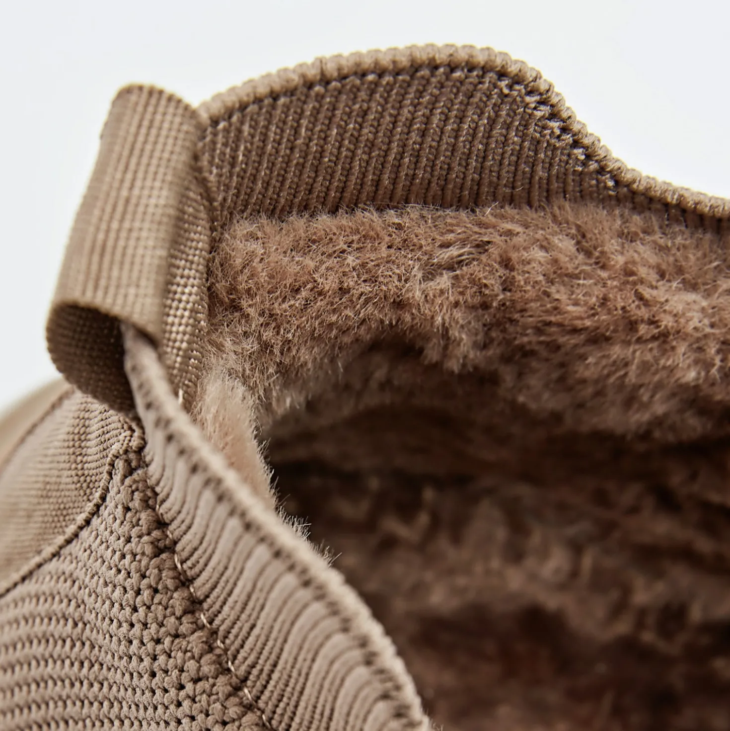 Sneaker "Barbara" in Strickoptik taupe Amélie di Santi