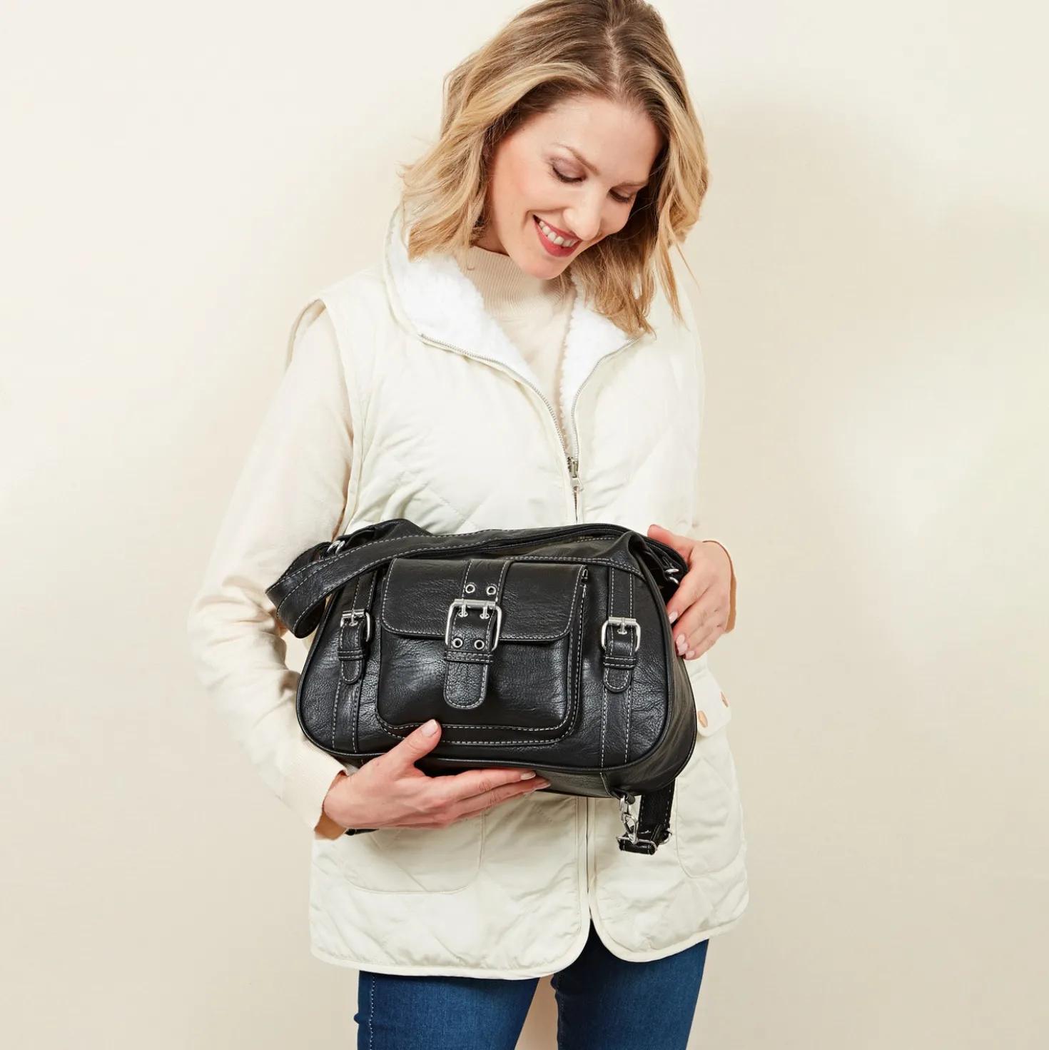 Umhängetasche "Tara" 2-in-1 Rucksack schwarz