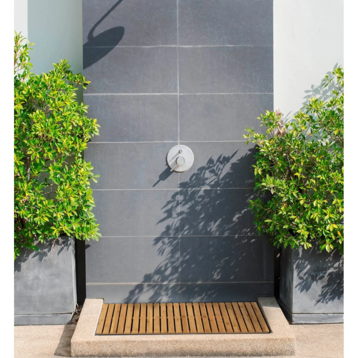 WENKO Baderost Mod. Indoor & Outdoor Bambus, 100 x 50 cm, für Dusche, Bad & Pool